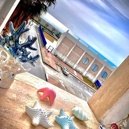 Alfieri Bed&Beach - Free Parking & Wifi プラーイア・ア・マーレ エクステリア 写真